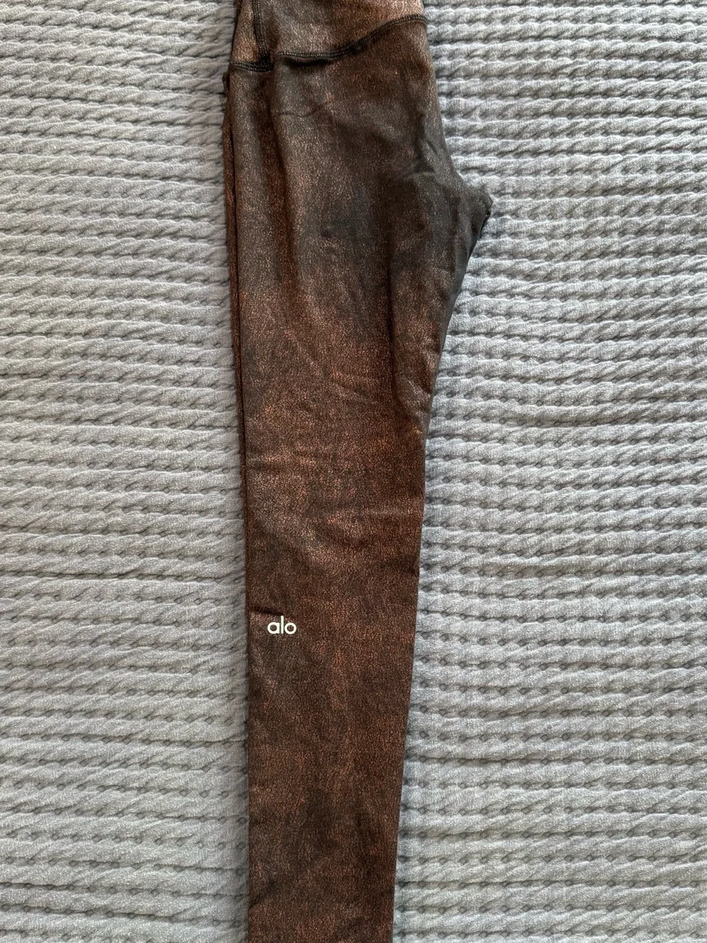 Alo Yoga Airlift High-Waist Metallic Bronze Leggings – Size S